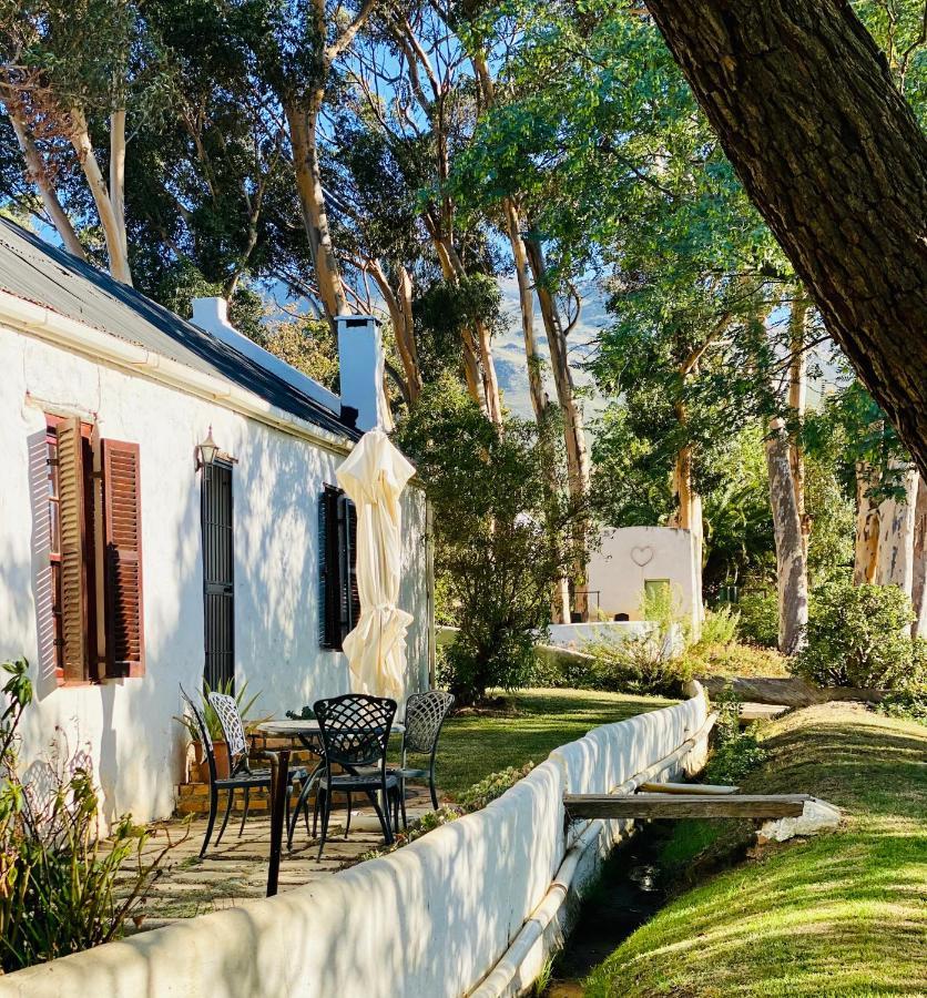 Villa Beaumont Family Wines Botrivier Exterior foto